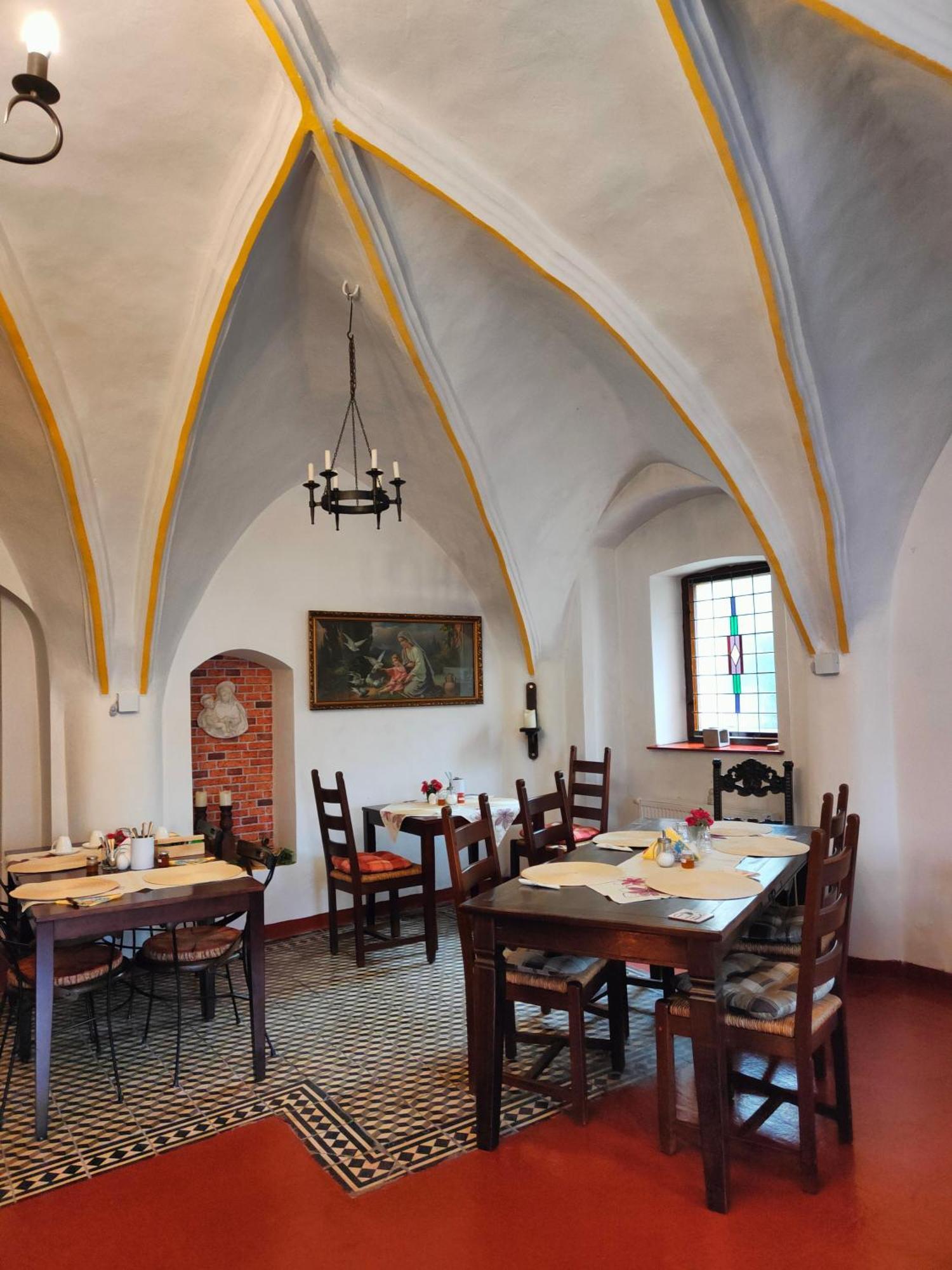 Bed And Breakfast Tvrz Velká Bukovina Eksteriør billede