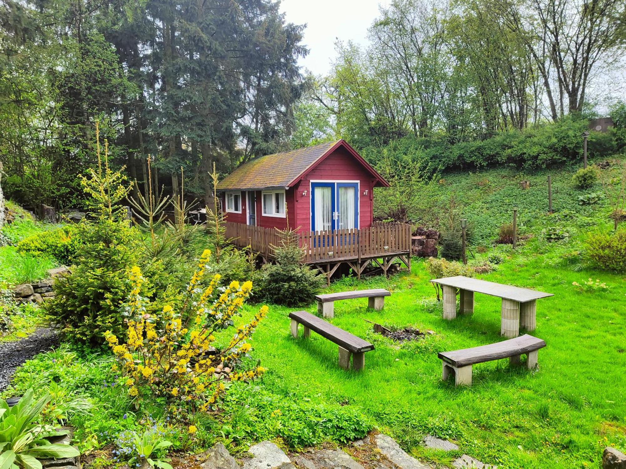 Bed And Breakfast Tvrz Velká Bukovina Eksteriør billede
