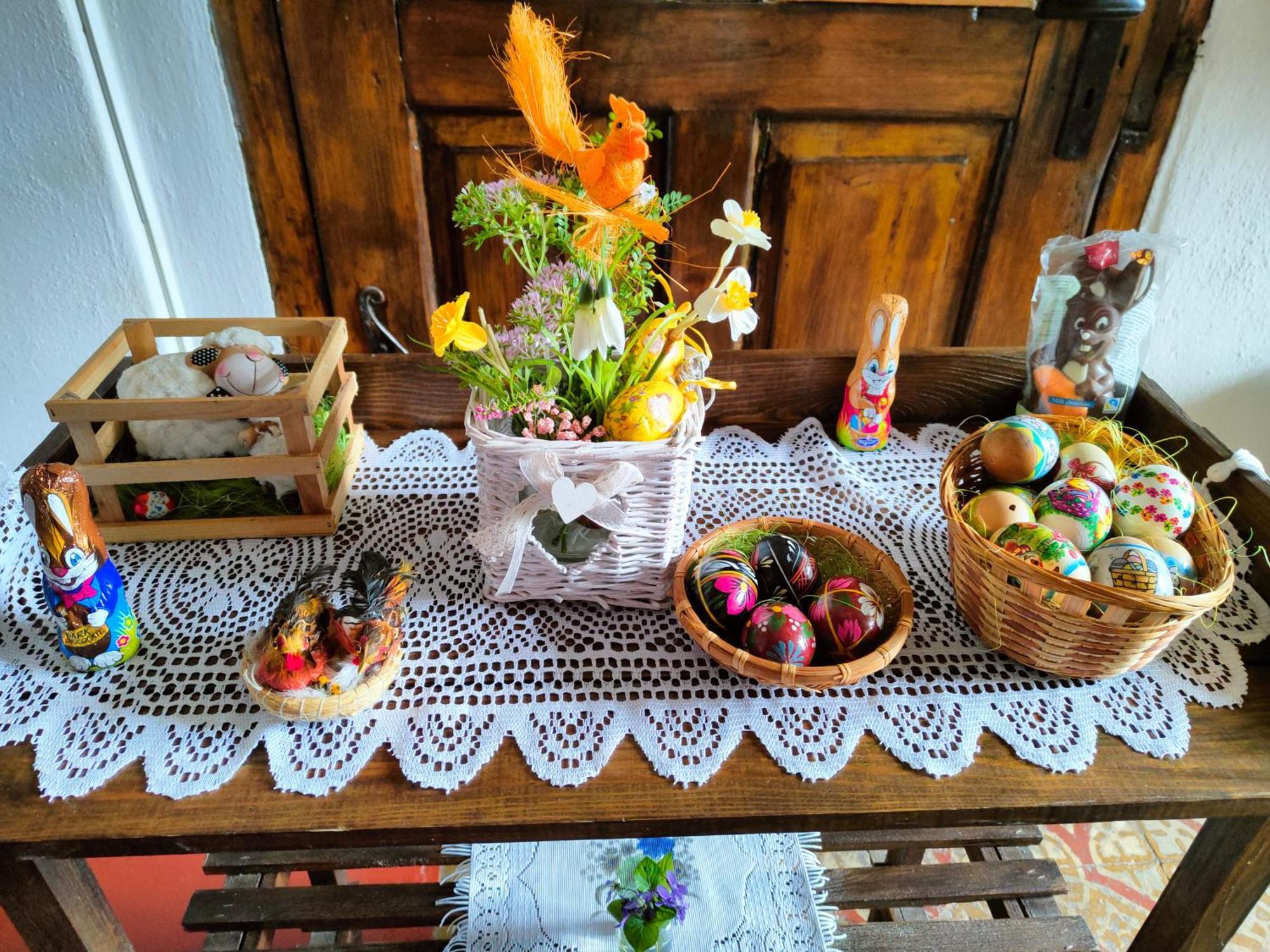 Bed And Breakfast Tvrz Velká Bukovina Eksteriør billede
