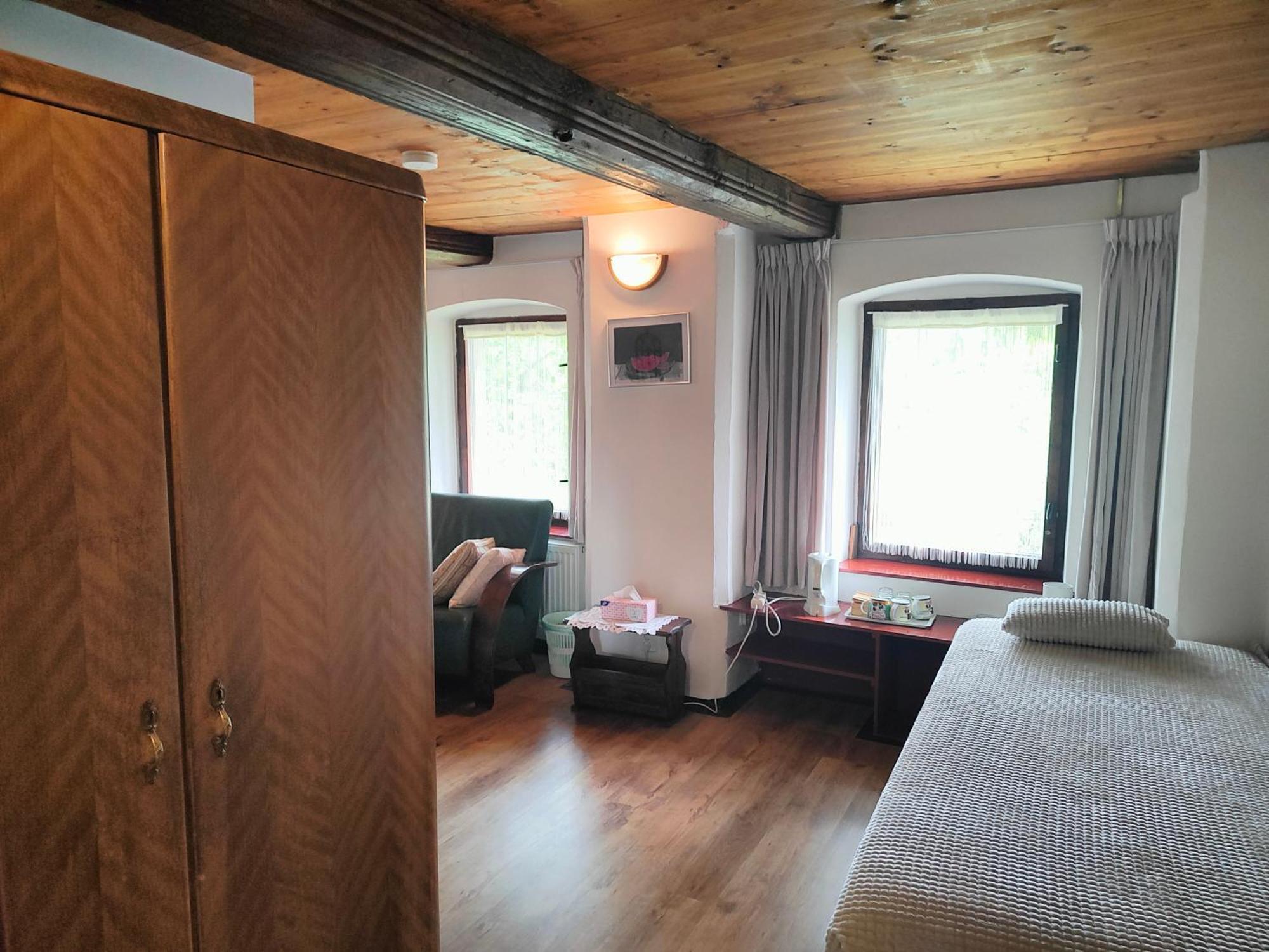 Bed And Breakfast Tvrz Velká Bukovina Eksteriør billede